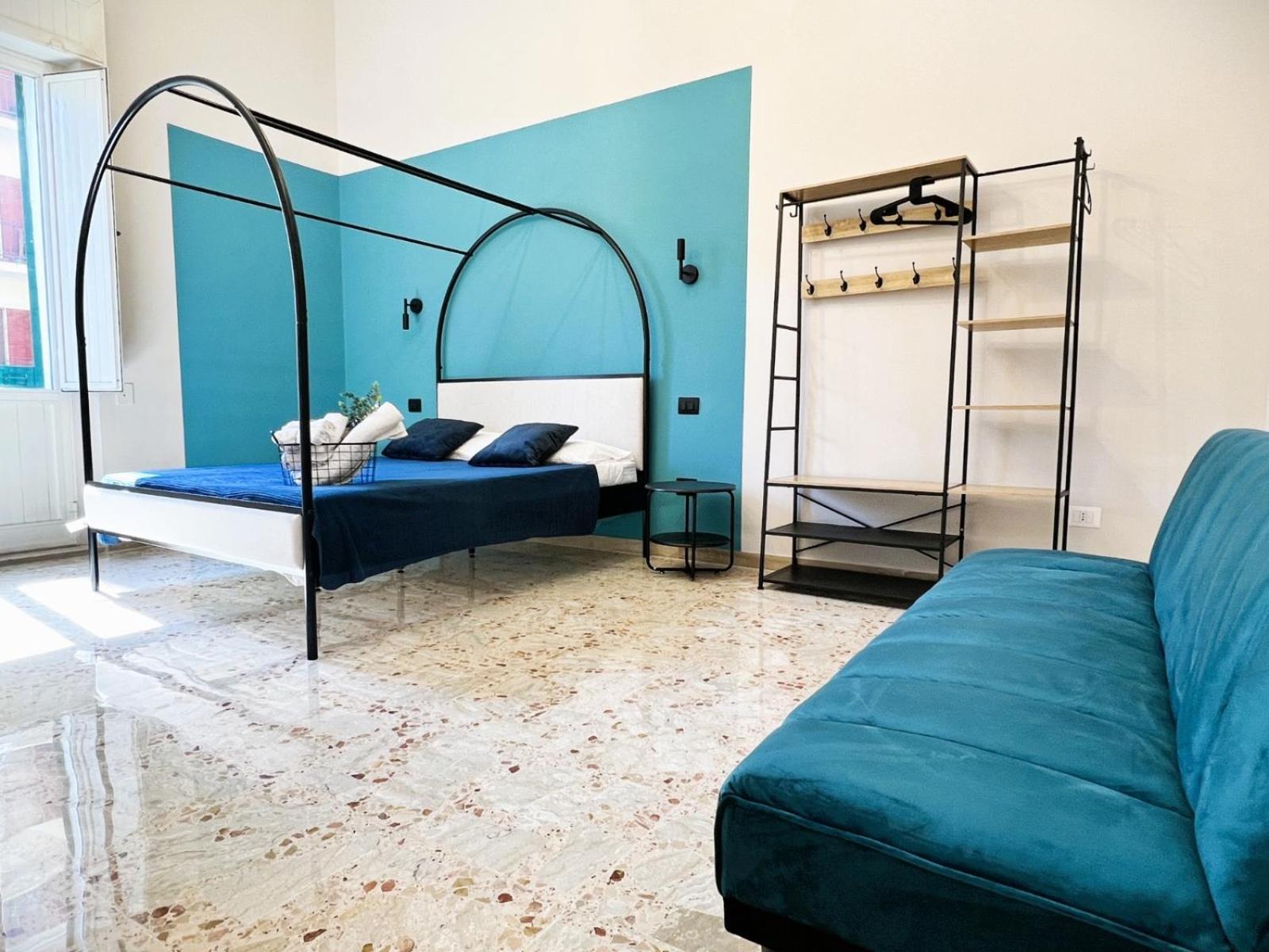 Lucky Corner - Elegant Stay Taranto Bagian luar foto