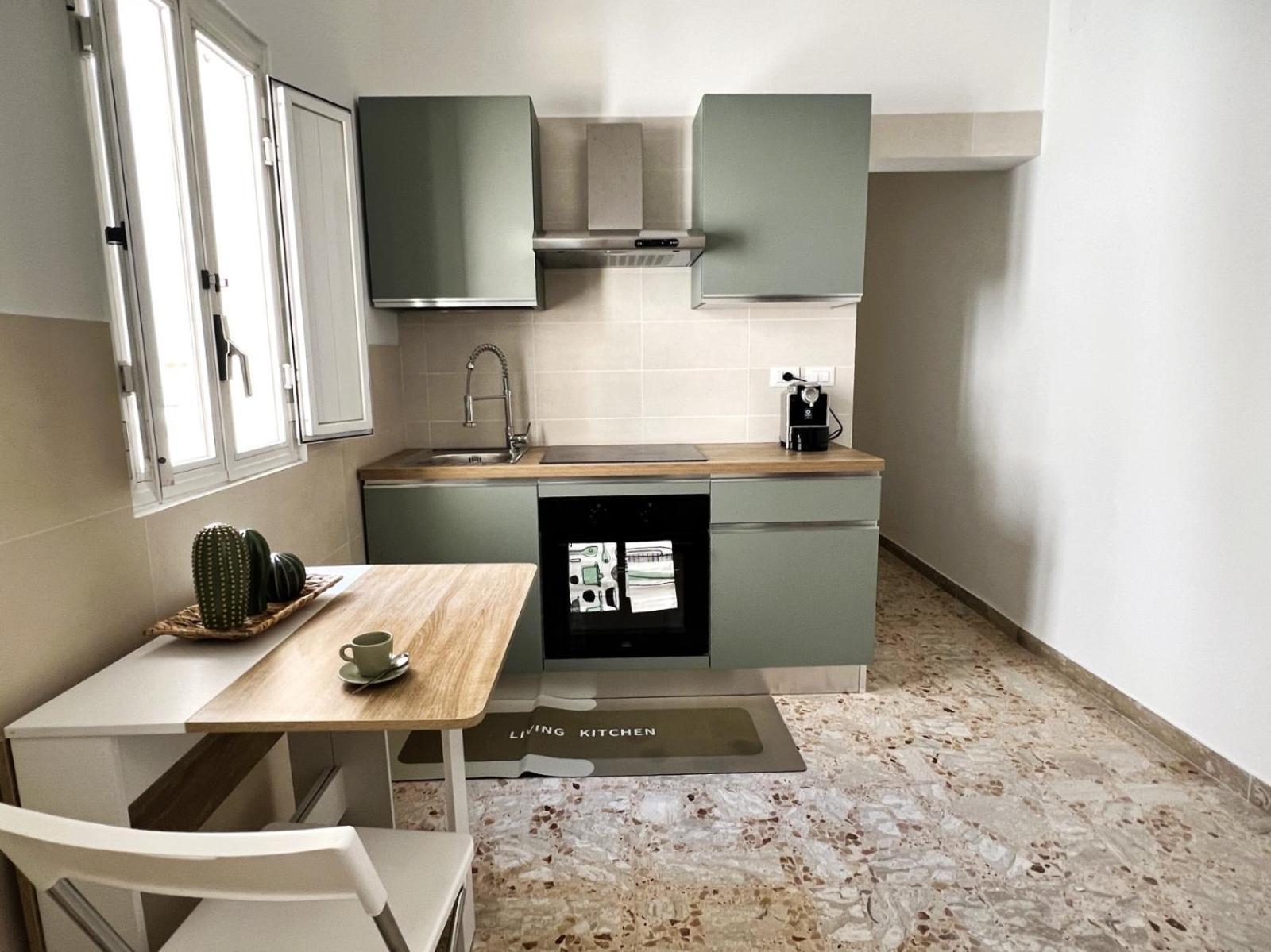 Lucky Corner - Elegant Stay Taranto Bagian luar foto